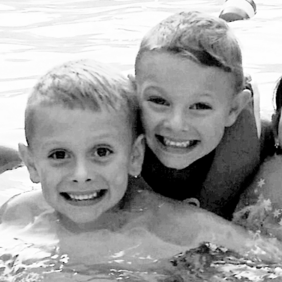 Meet your Posher, Jaclyn - Picture 2 of 3